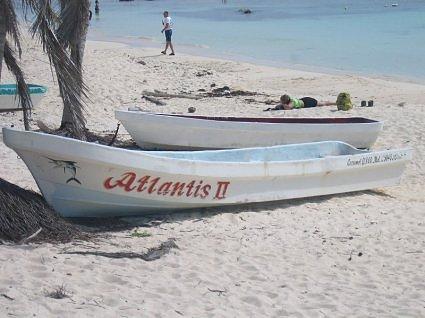 A couple of boats in Cozumel_0080