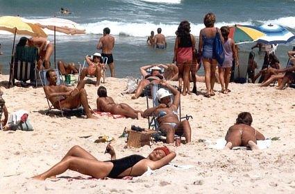 Ipanema beach scene
