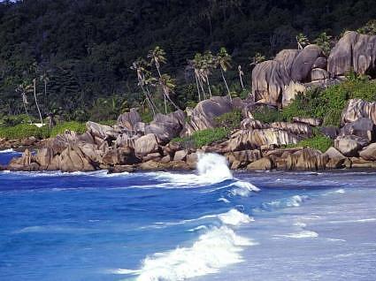 07.Seychelles tropical islands Seychelles paradise Roches erodees